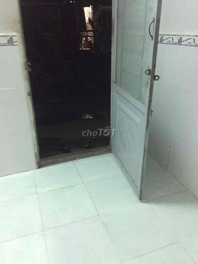 cho thuê phòng khu vực an ninh, giao thông thuận lợi, không ngập nước