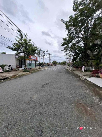 NHÀ MẶT TIỀN NGUYỄN VĂN CUNG, 1 TRỆT, 1 LẦU  P. TÂN NGÃI, TP. VĨNH LON