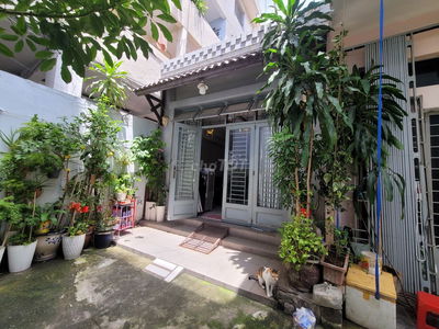 Bán nhà riêng tại 74 Phan Đăng Lưu, P.5, Phú Nhuận, 8,3 tỷ, 78m2