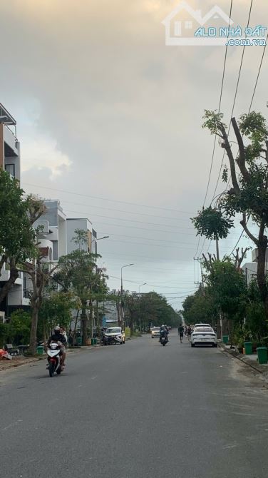 CHÍNH CHỦ CẦN THANH KHOẢN CĂN SIÊU VÍP / SẴN DÒNG TIỀN