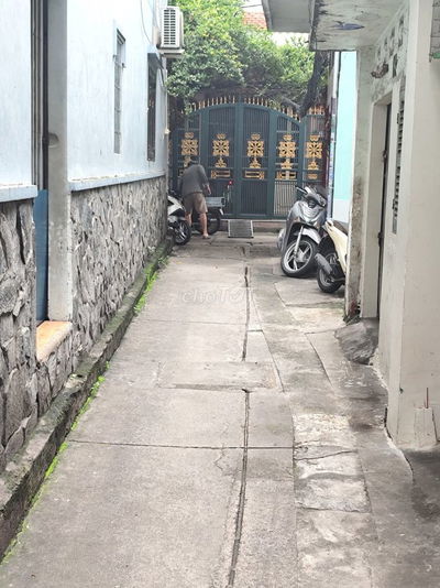 Nhà 2 tầng hẻm 3m Võ Trường Toản P12 Q5. Nhà đẹp ở ngay, hẻm an ninh.