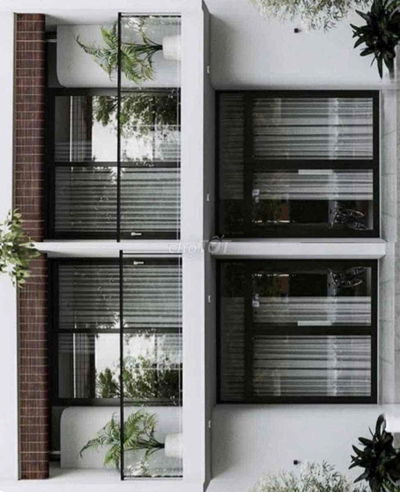 Nhà đẹp ngay khúc giao Lê Văn Việt với Mạn Thiện