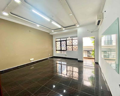 Sang nhượng văn phòng giá rẻ : 9tr5 ( gốc 13tr) Landmark 81