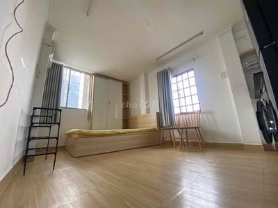 CHDV Nguyễn Kiệm gần Sân Bay ngay chợ 32m2 1pn tách bếp full NT 6.5tr