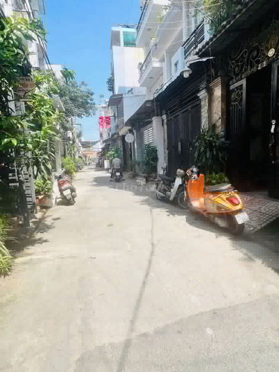 Bán nhà HXH thông P. Tân Quý - Q. Tân Phú, DT: 4x16m, 1 Lầu. Giá: 7 tỷ