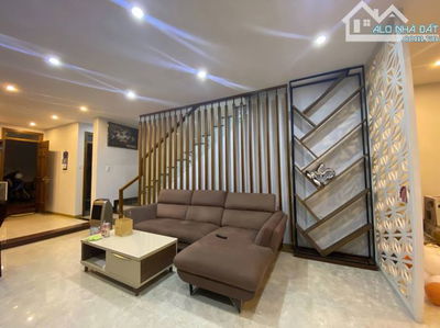 🏡🏡Cho thuê 3 tầng 2 mặt tiền đường Bùi Quốc Hưng - Thọ Quang - Sơn Trà