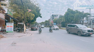 không thể tìm được lô nào rẻ đẹp hơn lô 51m, trung tâm thị xã