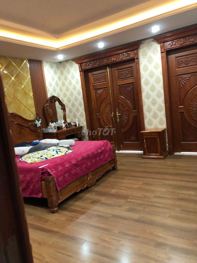 Cho thuê biệt thự đẹp đường Đặng Thùy Trâm DT: 10x24m. Giá chỉ 45tr/th