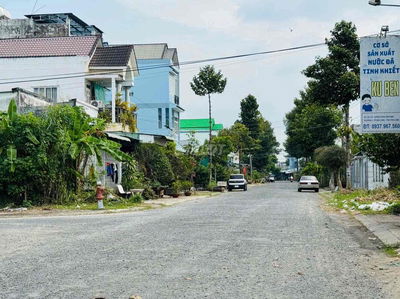 NỀN ĐẸP TRỤC CHÍNH KHU TÁI ĐỊNH CƯ PHƯỜNG 9 NAY LÀ PHƯỜNG LONG CHÂU, V