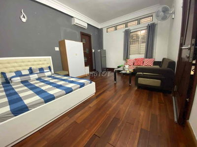 Cho Thuê Phòng trong NNC Nguyễn Hữu Cảnh