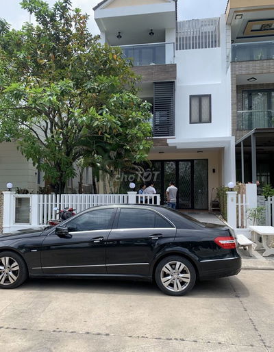 Cho thuê nhà 1 trệt 3L 4pn KDC jamona Hiệp Bình Phước Thủ Đức 20tr