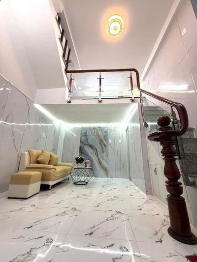 Nhà đẹp 4 tầng, Đường 99, Phước Long A, Q.9 - 2,750 tỷ (3PN, 3WC, sổ).