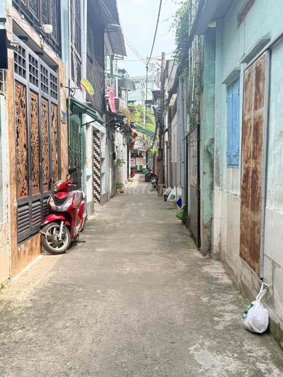 NHÀ ĐƯỜNG 35 HIỆP BÌNH HXH 4m Ngang 5m GIÁ NHỈNH 4đ