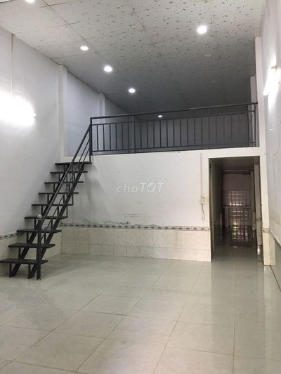 Chính chủ cho thuê nhà MT  DT:4,5x16 giá 8tr/thg lửng ,HBC,TĐ