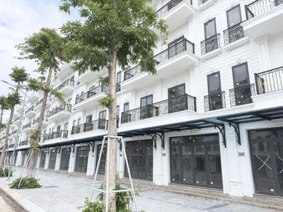 Hàng chủ đầu tư - Sổ đỏ chuyển nhượng dự án đấu giá Đông Dương, Đức Thượng