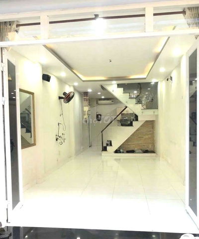 Cho thuê nhà hẻm xe tải Trần Hưng Đạo Q1, 4m x 15, 2 tầng 16tr