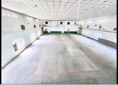 KHO XƯỞNG ĐẸP ( 700m2  ) LÊ VĂN QUỚI