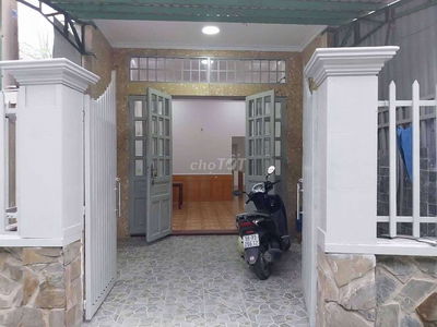 CHO THUÊ NHÀ ĐƯỜNG SỐ 8 P. TRƯỜNG THỌ. DT 72m2 có 2pn 1wc giá 8tr