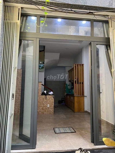 Cho thuê nhà NC Nguyễn Trãi, Q1! Bến Thành. DT 4x8m, Trệt 3 lầu.st