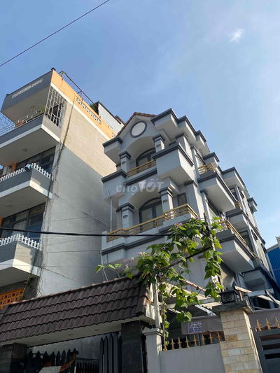 mặt tiền buôn bán, mở công ty 5cphong ngu