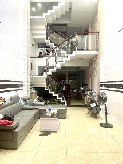 KHU PHÂN LÔ - SÁT MẶT TIỀN - THÔNG SỐ CHUẨN - 5 TẦNG MỚI ĐẸP