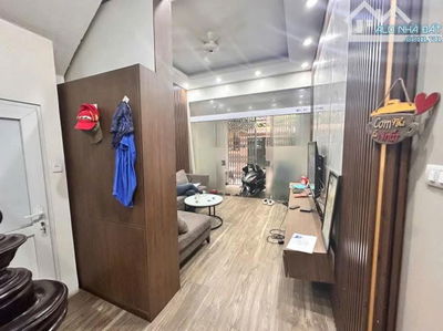 BÁN NHÀ KHÚC THỪA DỤ DT48M2*MT6M DÂN XÂY ĐÚNG 1 NHÀ RA PHỐ. CHỈ 8.6 TỶ