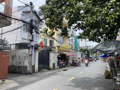 Nhà chợ GV, DT lớn, dòng tiền sẵn 20tr, hợp CHDV