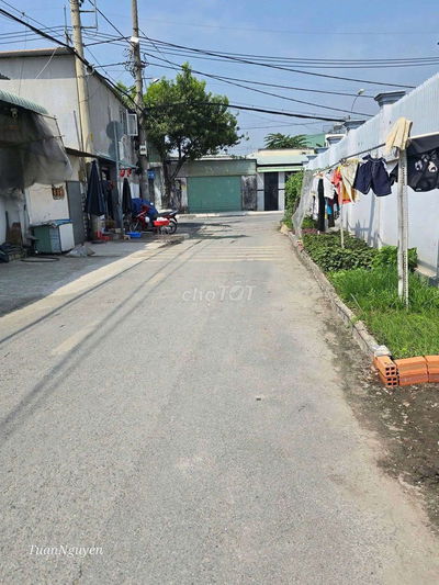 lô đất mặt tiền đường Tân hiệp 39-40, DT: 5x 19 CN 95,7m2