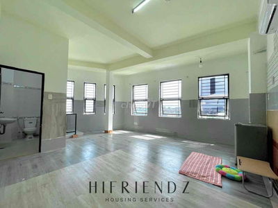 STUDIO RỘNG CỬA SỔ TRỜI THOÁNG - GIÁ RẺ Ở NHÓM BẠN THOẢI MÁI