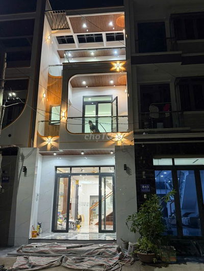 NHÀ PHỐ 1 TRỆT 2 LẦU KHU DÂN CƯ HOÀNG HOA - LONG HẬU.