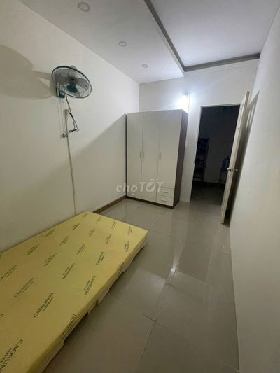 Cho thuê phòng giá rẻ trong chung cư Đức Khải