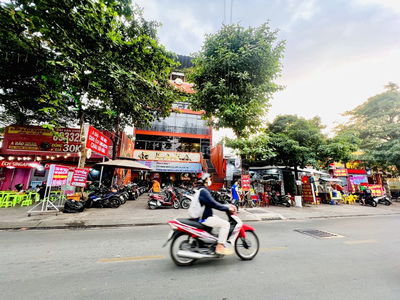 TÒA 4 TẦNG MẶT TIỀN KINH DOANH HOÀNG DIỆU 2_DÒNG TIỀN CAO_HÀNG NGỘP