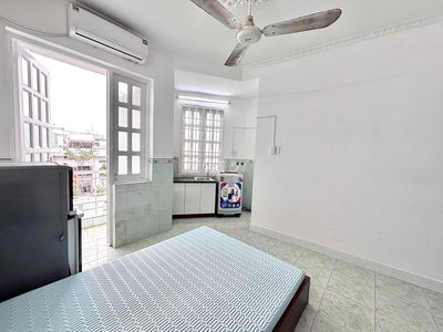 🔥CĂN HỘ BAN CÔNG CỬA SỔ-BỜ KÈ TRƯỜNG SA🔥TRUNG TÂM PHÚ NHUẬN-Q3-Q10-Q5