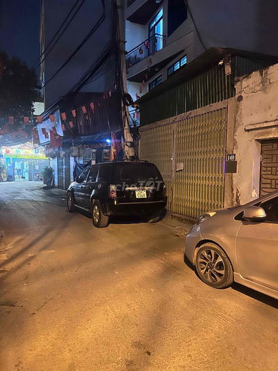 Hơn 9T, Nhà 7 Tầng, Ô tô đỗ, View TimesCity