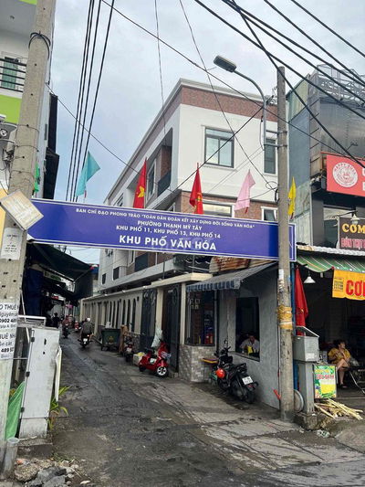 Góc 2 MT, 204m2 ,Ngay mũi tàu Thị Nghè, Nguyễn Văn Lạc, Q Bình Thạnh.