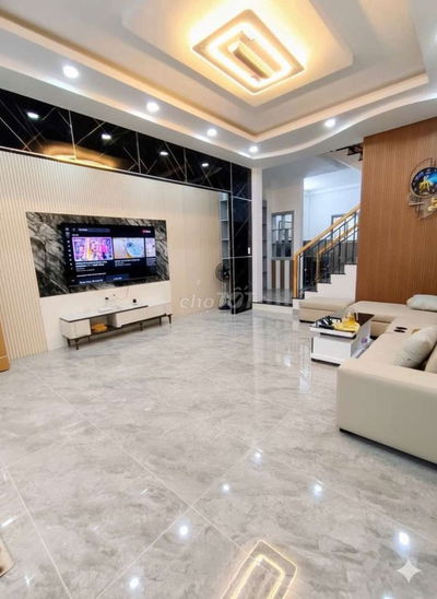 NHÀ ĐẸP HẺM ÔTÔ QUANG TRUNG, SÁT MẶT TIỀN ĐS 18_(5x13)GẦN CV LÀNG HOA