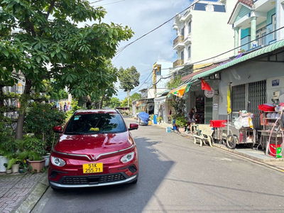 Dãy trọ 1 / tô ký khu Vip Trung đoàn gia định dt 4x25 sổ cn 80m2 thổ