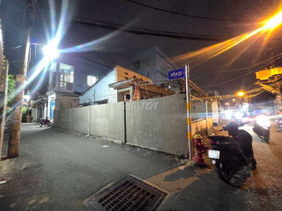 NHÀ ĐÓN TẾT NHỈNH 3 TỶ - SÁT XE HƠI - KHU VIP - THÔNG SỐ HIẾM