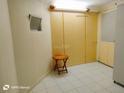 Cho thuê phòng trọ tại 236 Điện Biên Phủ, giá 2.5tr