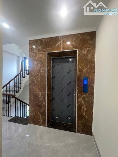 Lê Quý Đôn, Hà Đông, 30m, 5t, Pl - Oto, Kd, Nhỉnh 6 Tỷ..