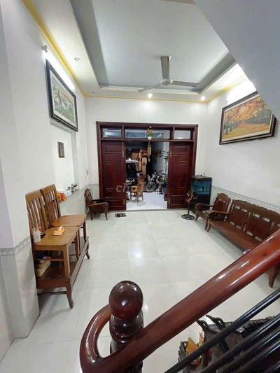 Cần bán nhà PTTN Q12 DT 4 x20 . kết cấu 1trêt 2lầu