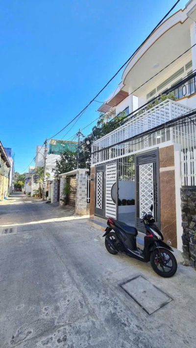 NHÀ ĐẸP LUNG LINH - GIÁ 1TỶ260T - ĐƯỜNG BÙI THANH KHIẾT - BÌNH CHÁNH