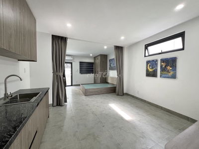 Khai Trương Căn Studio Ban Công Tách Bếp - Nội Thất Cao Cấp Chỗ Xe Hơi