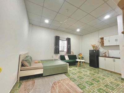 cho thuê phòng rộng cửa sổ trời kdc Trung sơm