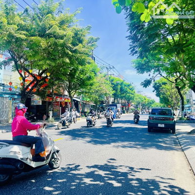 💥HÀNG HIẾM – MT HOÀ CƯỜNG BẮC – 215M2 NGANG 10M VUÔNG VẮN – SỔ ĐẸP NHƯ HOA HẬU – 100TR/M2