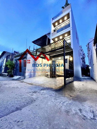 Nhà Chính Chủ Cần Bán QUẬN 7. Cách Phú Mỹ Hưng chỉ 500m