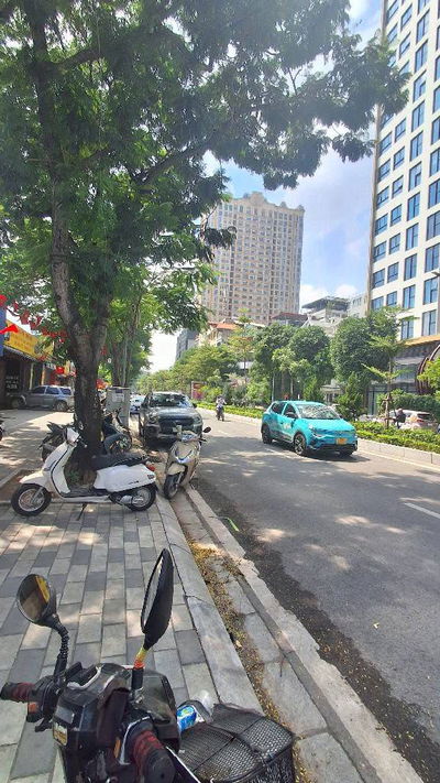 Chủ bán nhà Xuân La - Lạc Long Quân, lô góc 2 thoáng ô tô đỗ cửa MT 6m