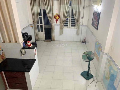 NHÀ MỚI XINH, 1 TRỆT 1 LẦU,2P. NGỦ 2WC - Hợp ở 2-3ng ít đồ đi làm OK