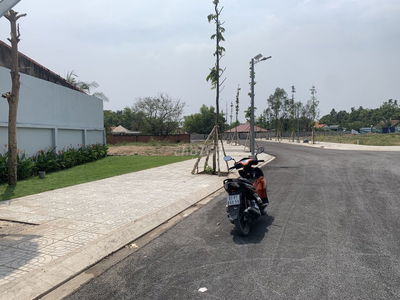 Bán dùm cô ruột Lô đất ngay Dt830,Bến Lức,Long An ,giá 1tỷ 2 bán nhanh