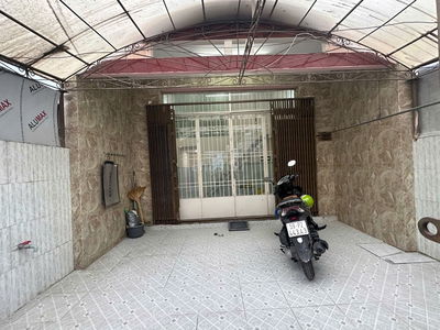 Nhà nguyên căn cách mặt đường Nguyễn Thái Sơn 20m, gần Vincom PVT